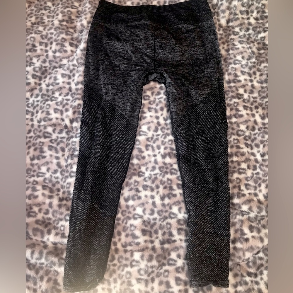 Fabletics crop leggings